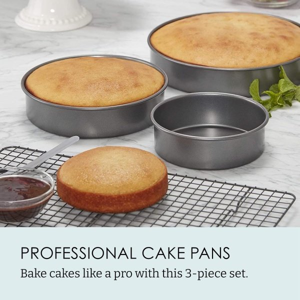Chicago Metallic Professional 3-Piece Round Cake Pan Set of 6, 8, 10 inch - Image 2