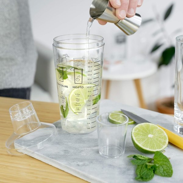 True Maraca Cocktail Recipe Shaker with Cap and Built In Strainer - Image 6